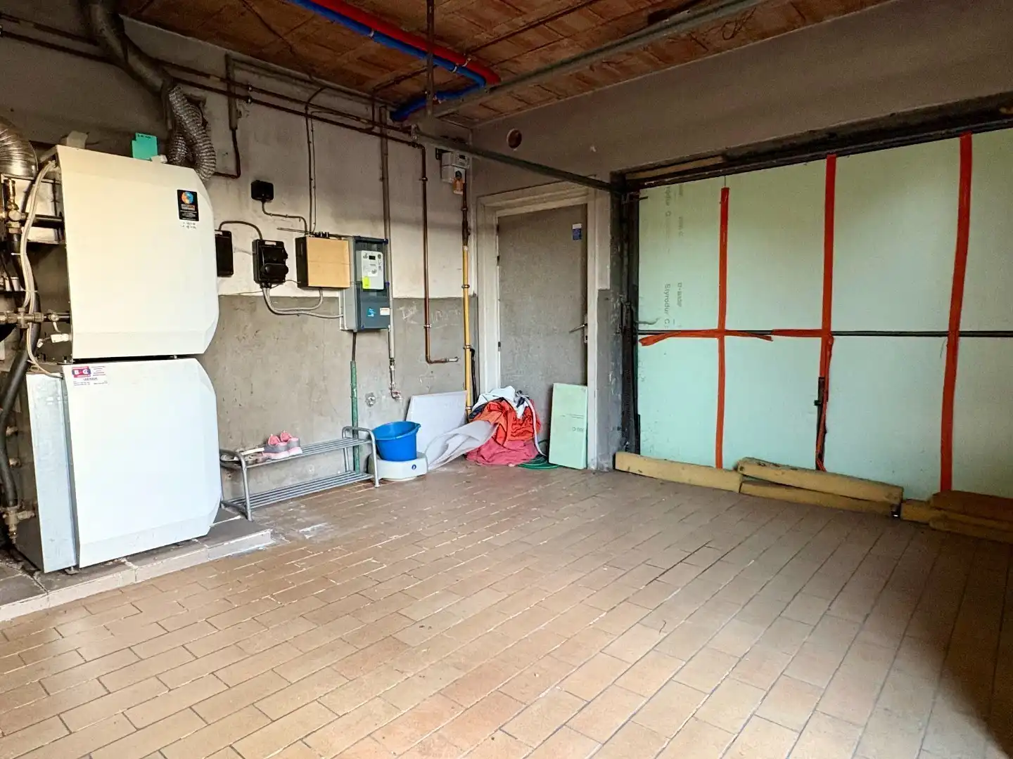 Grote hoekwoning te koop in de Bosmolens te Izegem met 3 slaapkamers, ruime tuin en een zolder met veel mogelijkheden. foto 17