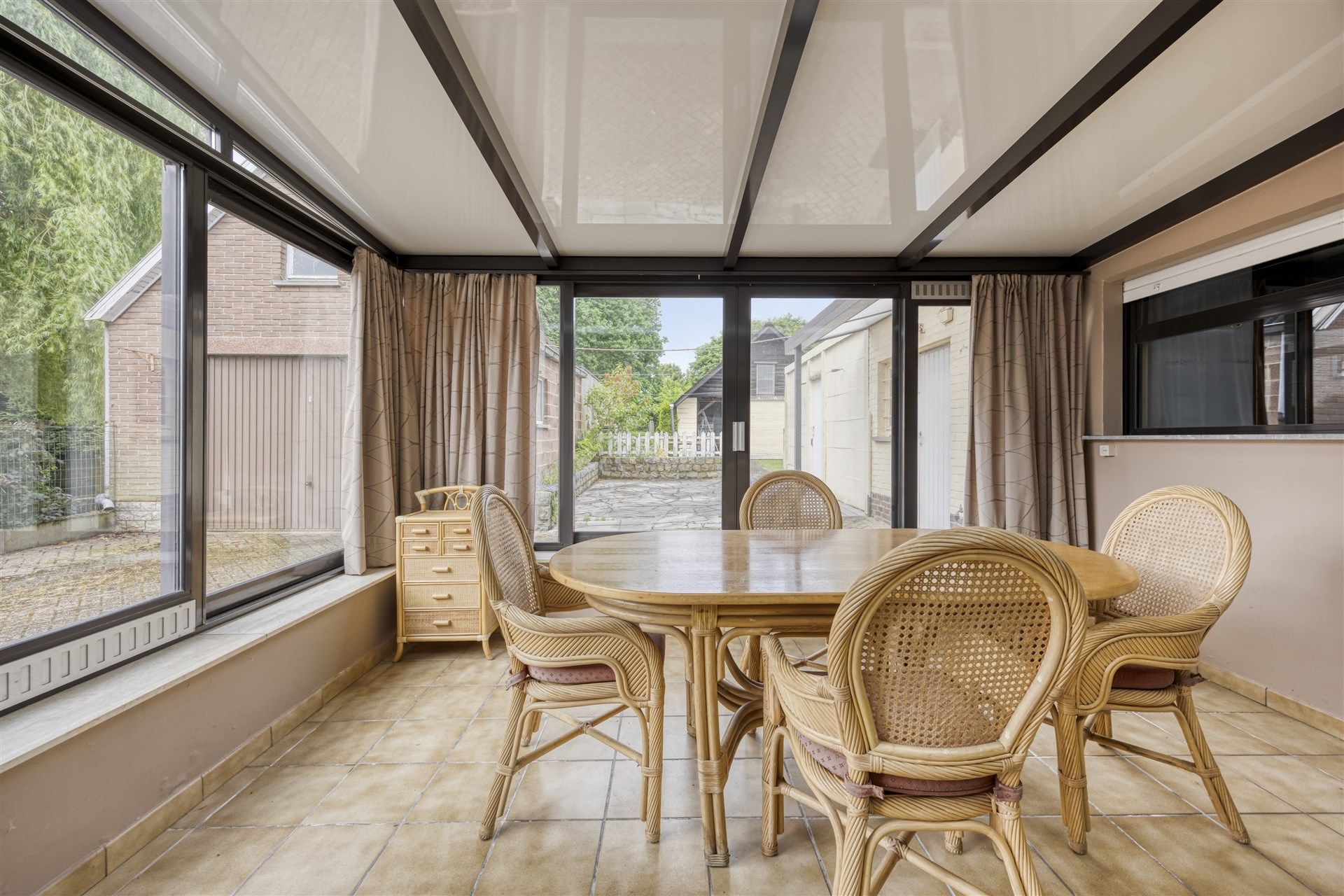 Ruime woning met grote tuin te Landskouter (Oosterzele) foto 8