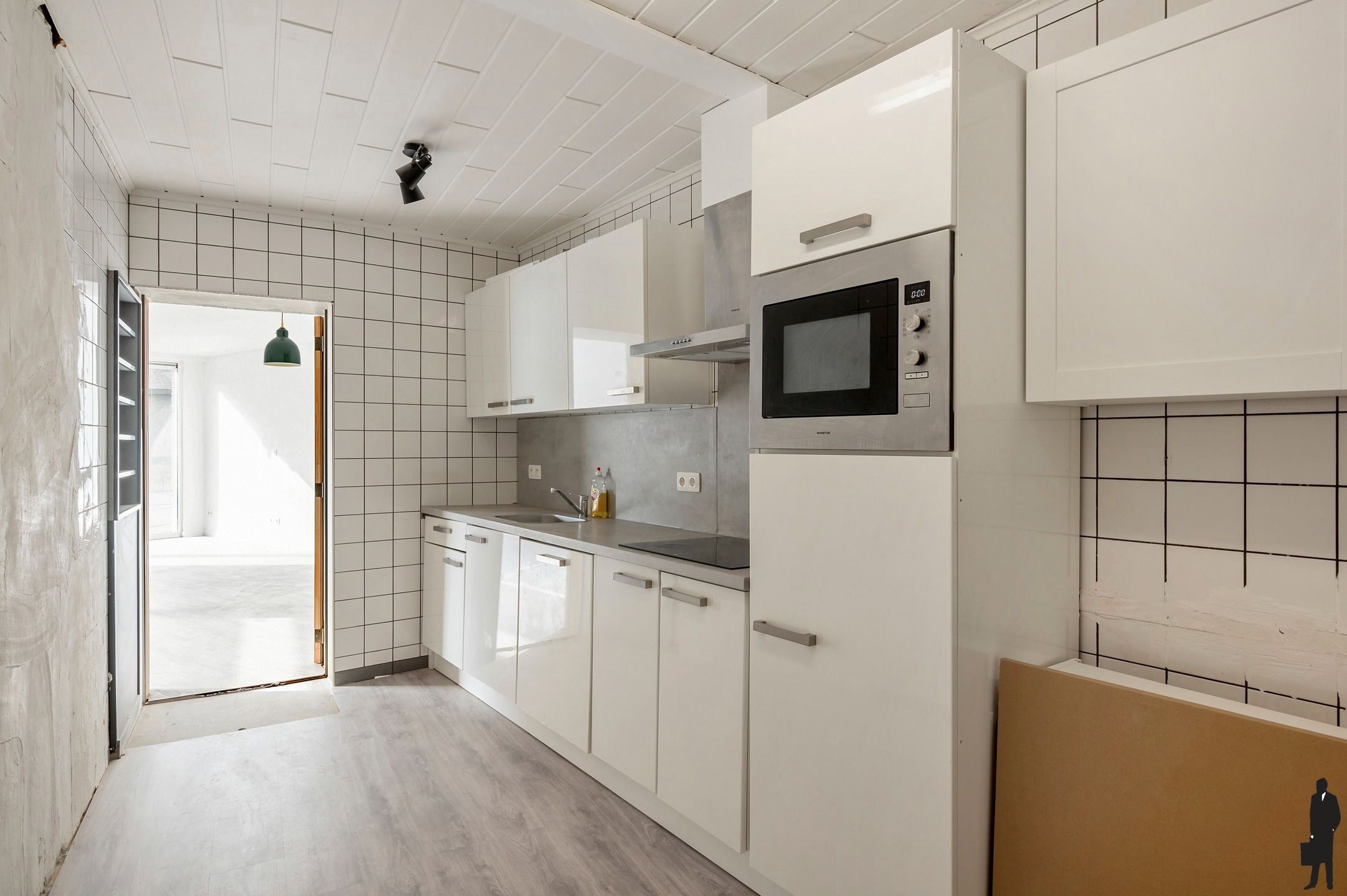 Ruim appartement met mogelijkheid tot kantoor/vrij beroep! foto 15