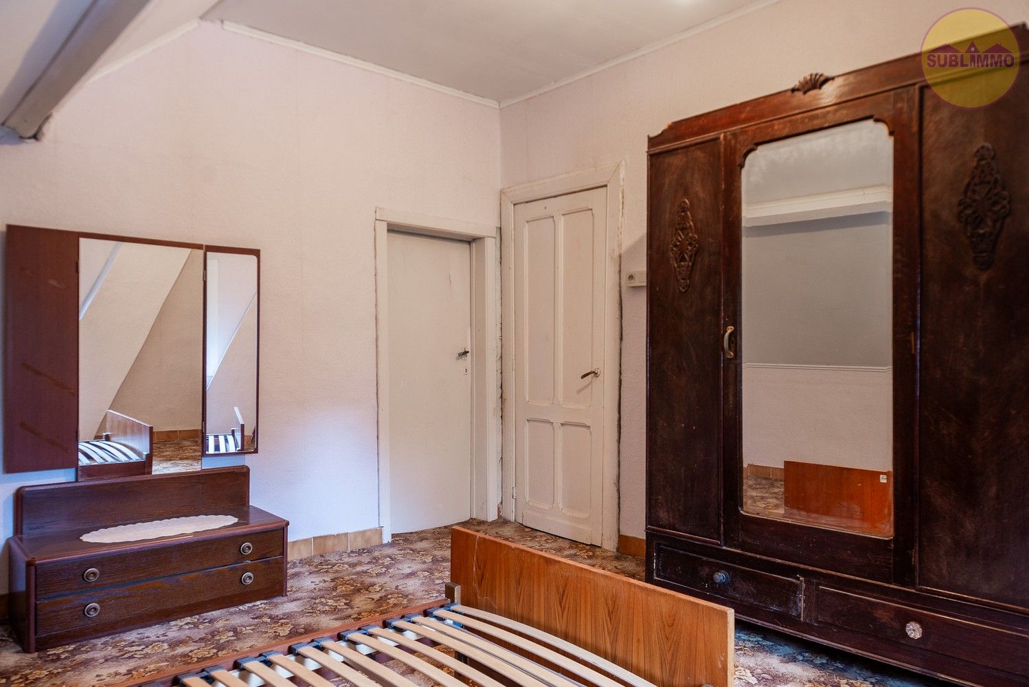 Charmante halfopen bebouwing op idyllische bosrijke locatie – uniek renovatieproject foto 24