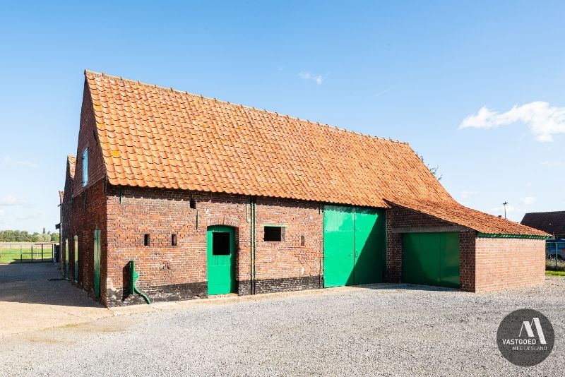 Uniek stuk bouwgrond met 2 hectare landbouwgrond foto 9