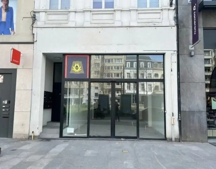 Te huur: commercieel pand op toplocatie in Antwerpen foto 2