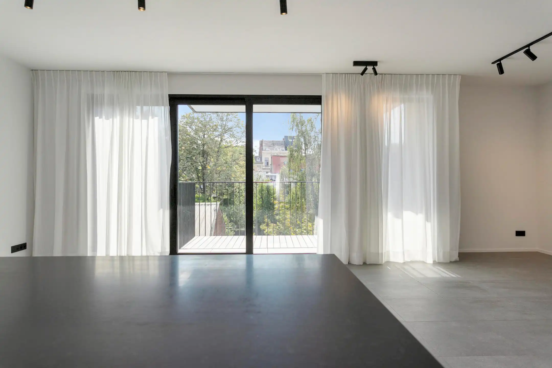 ANTWERPEN - Top afgewerkt en ruim appartement  foto 3