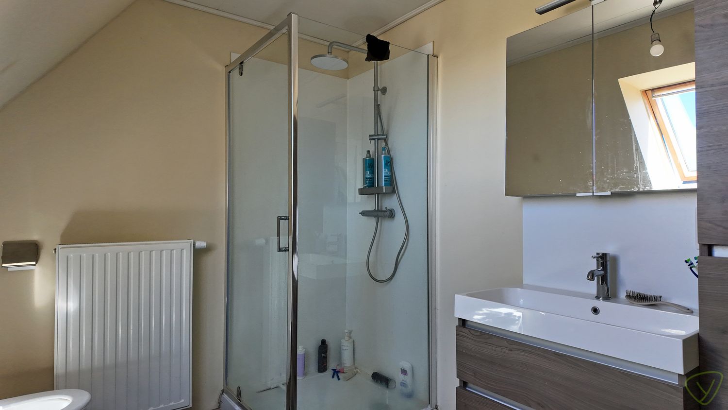 Charmant gerenoveerde woning gelegen te Adegem! foto 8