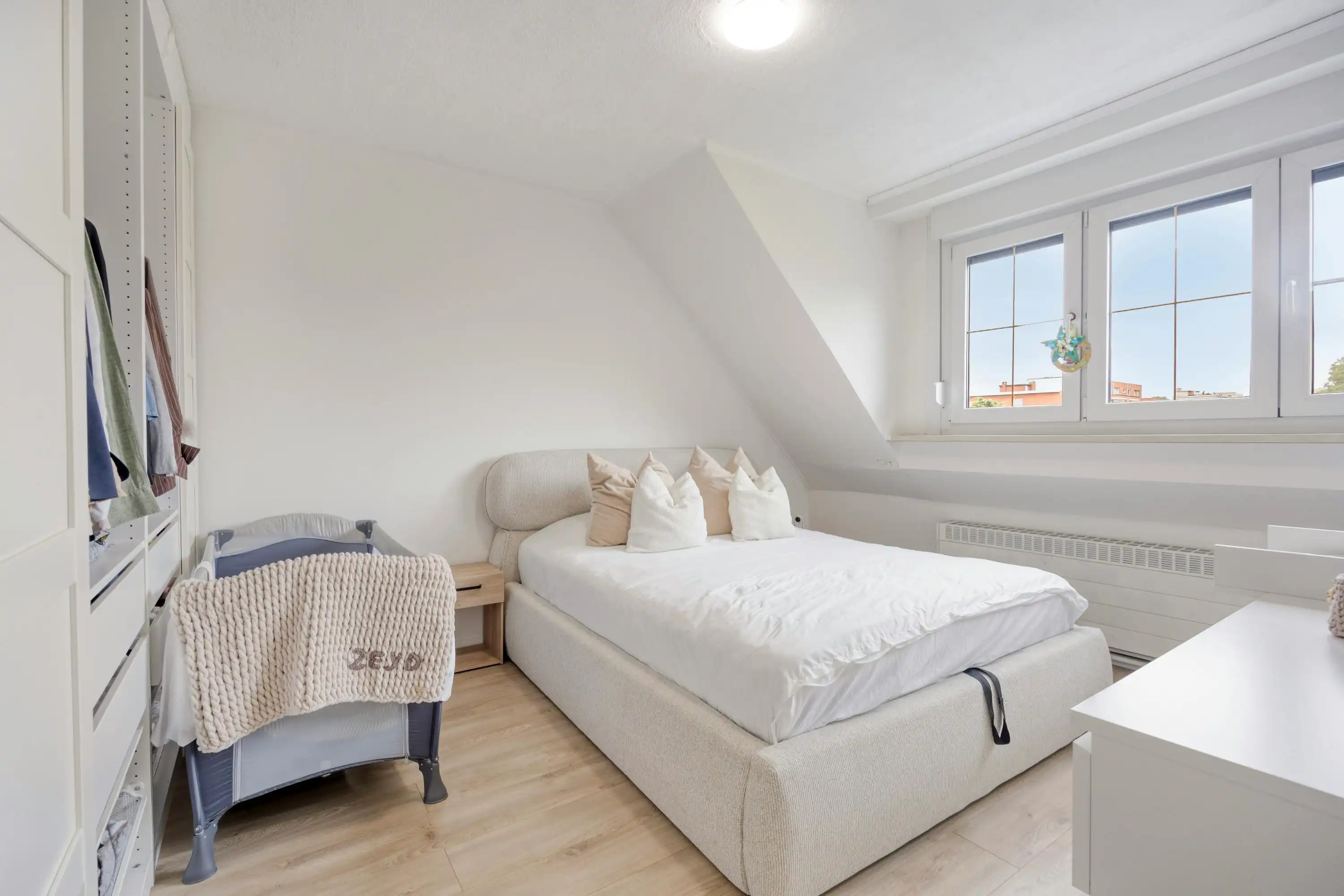 Huis met 3 slaapkamers te koop in de Vogeltjeswijk te Hoboken foto 9