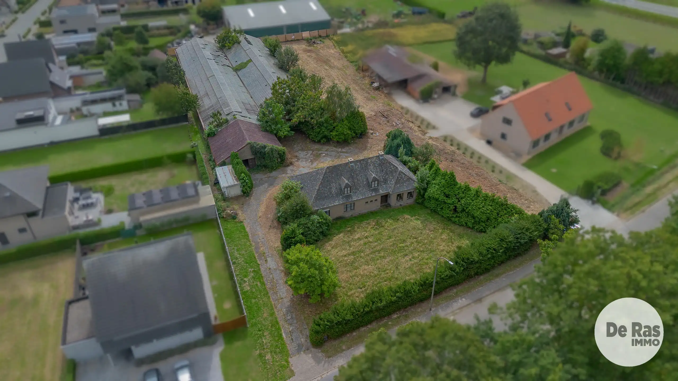 WICHELEN - Te renoveren landbouwwoning met weide en serre foto 23