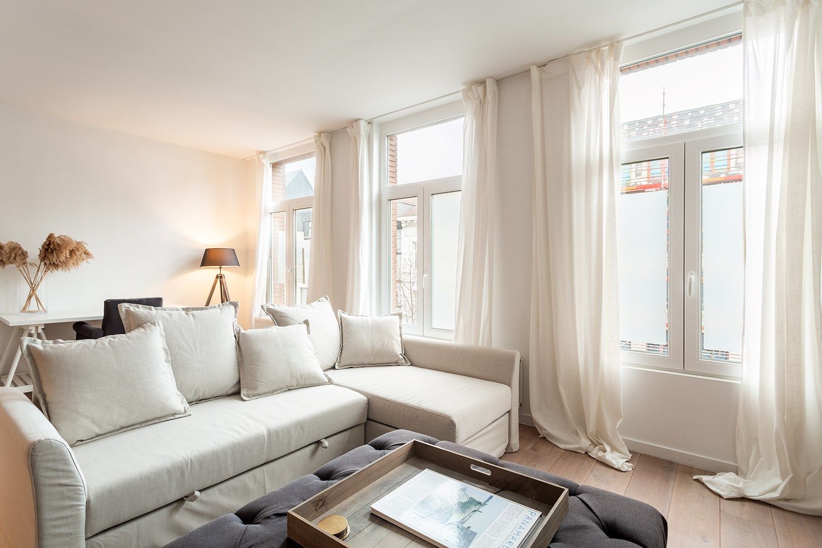 Wonen op een zucht van de hippe Marnixplaats  foto {{pictureIndex}}