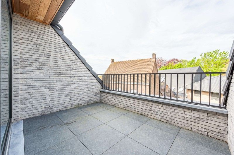 Prachtig 2 slaapkamer appartement TE KOOP in hartje Sint-Baafs-Vijve! (*6% BTW aankoop mogelijk) foto 16