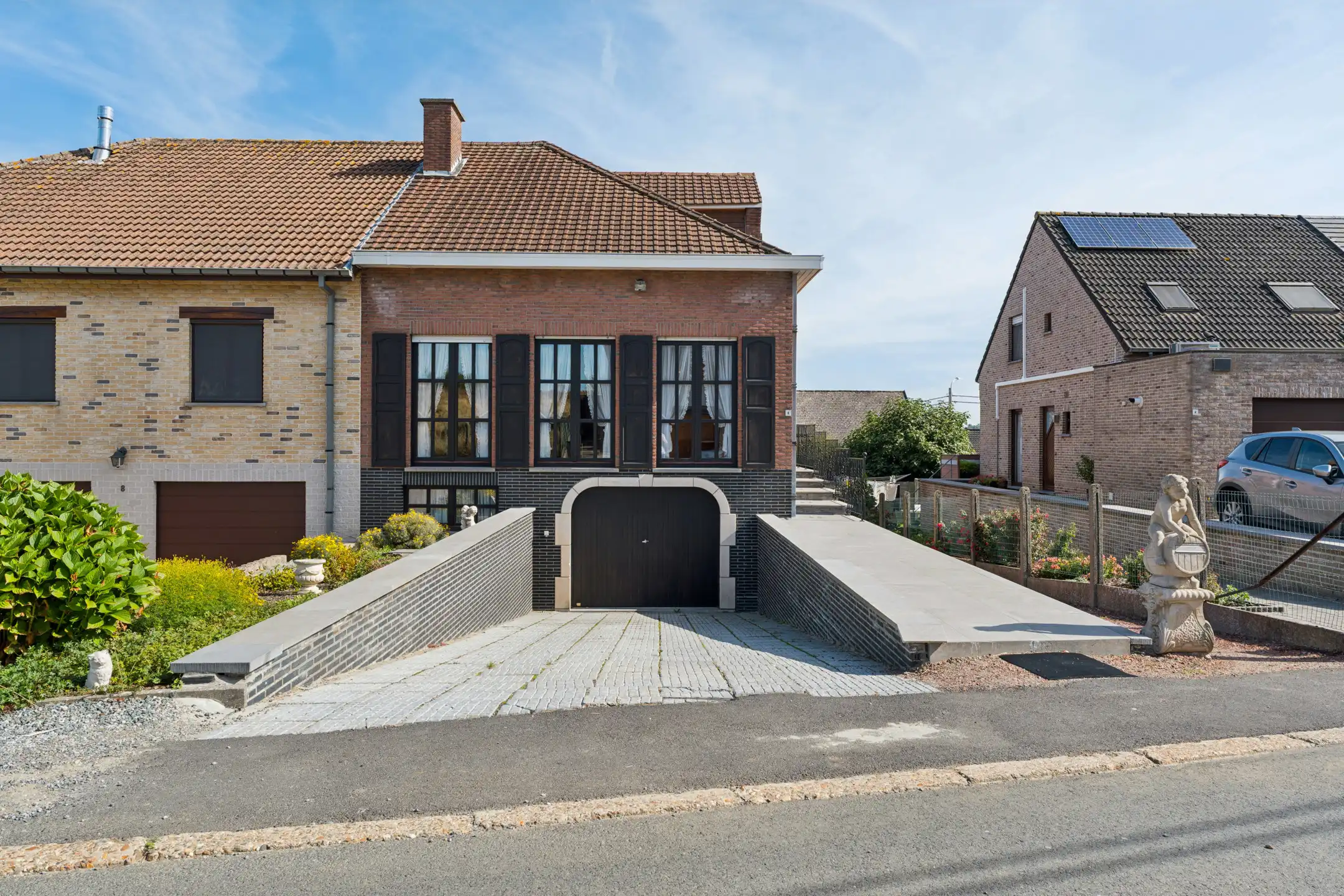 Hoofdfoto van de publicatie: Rustig gelegen gezinswoning met uitbreidingsmogelijkheden
