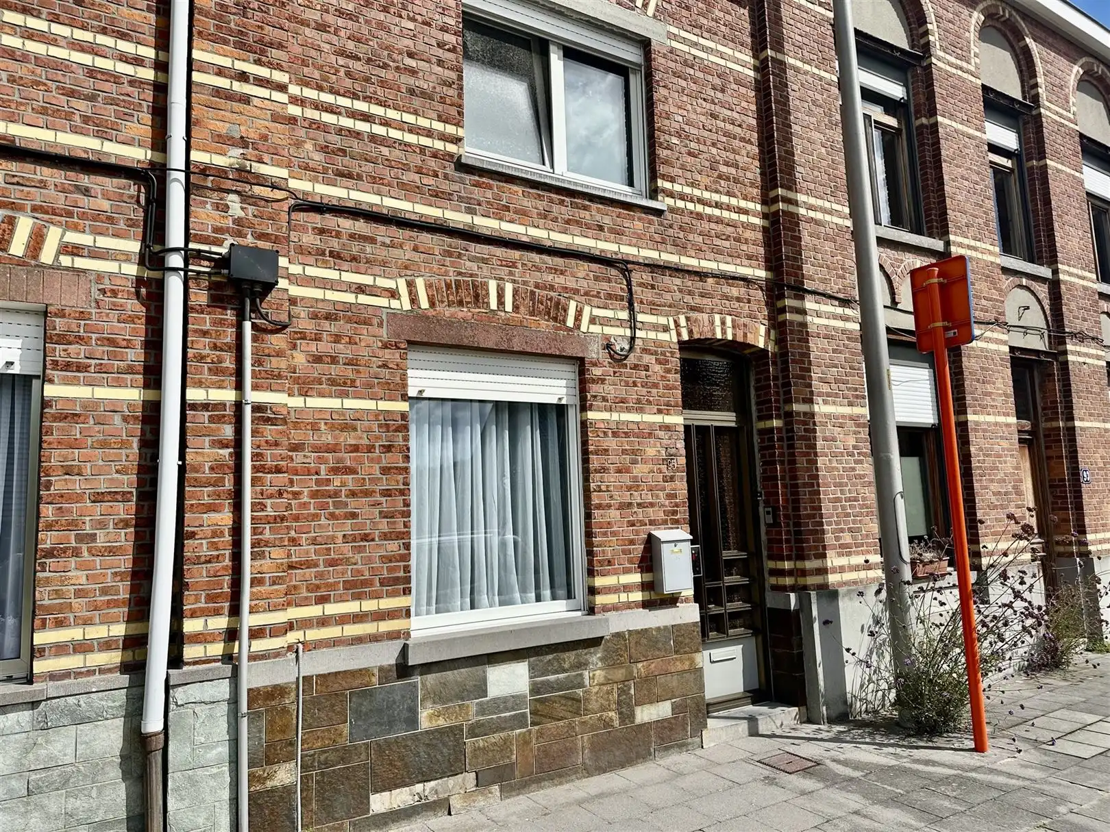 Te renoveren rijwoning te Eine. foto 13