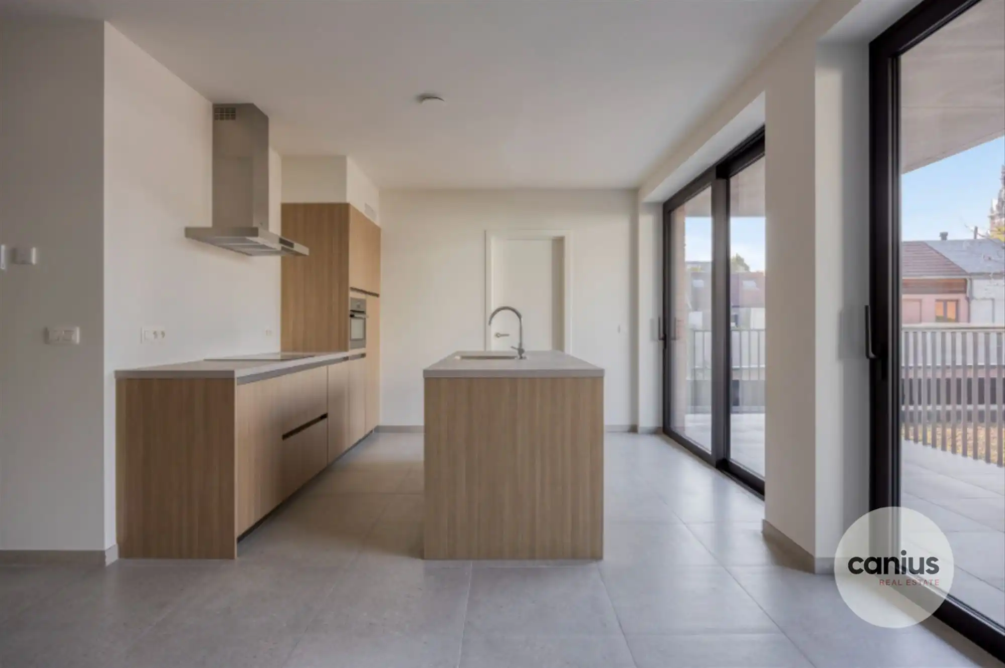 RUIM APP. MET 3 SLPKS EN TERRAS foto 2