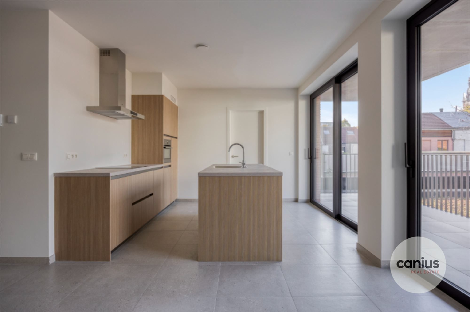 RUIM APP. MET 3 SLPKS EN TERRAS foto 2