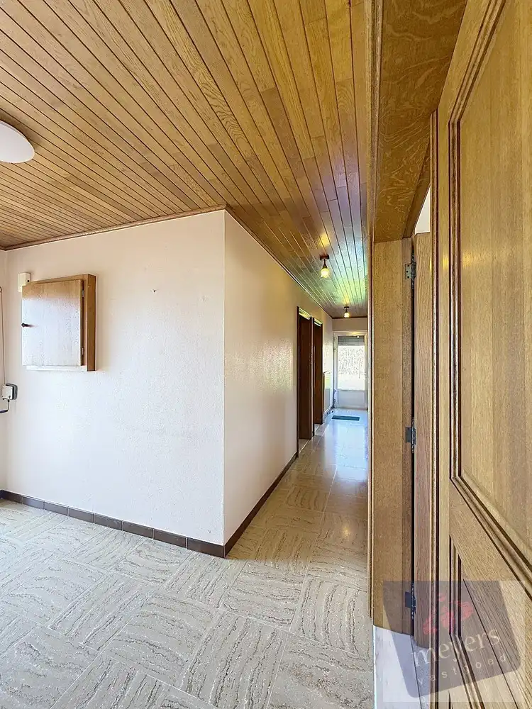 Ruime woning met 5 slaapkamers op perceel van 16a 49ca in Genk foto 5