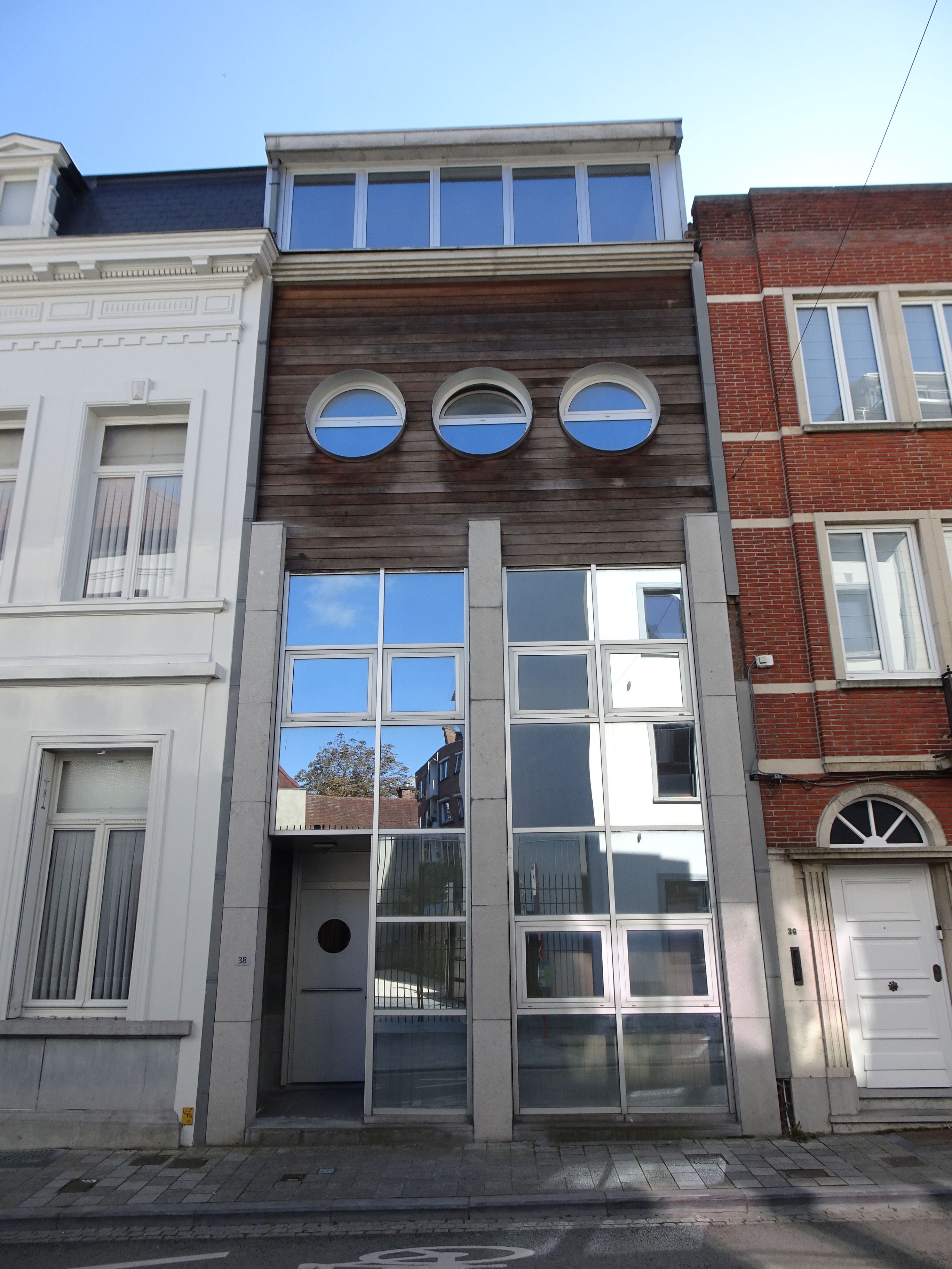 Onze-Lieve-Vrouwestraat 38, Kortrijk foto 2