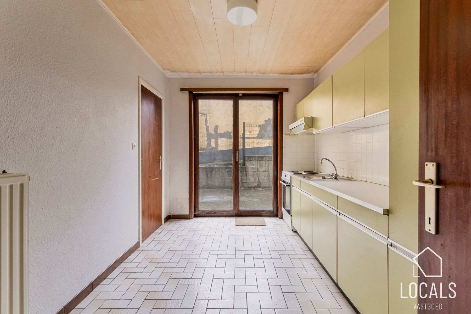 Huis ingericht als 3 appartementen te Denderleeuw foto 4