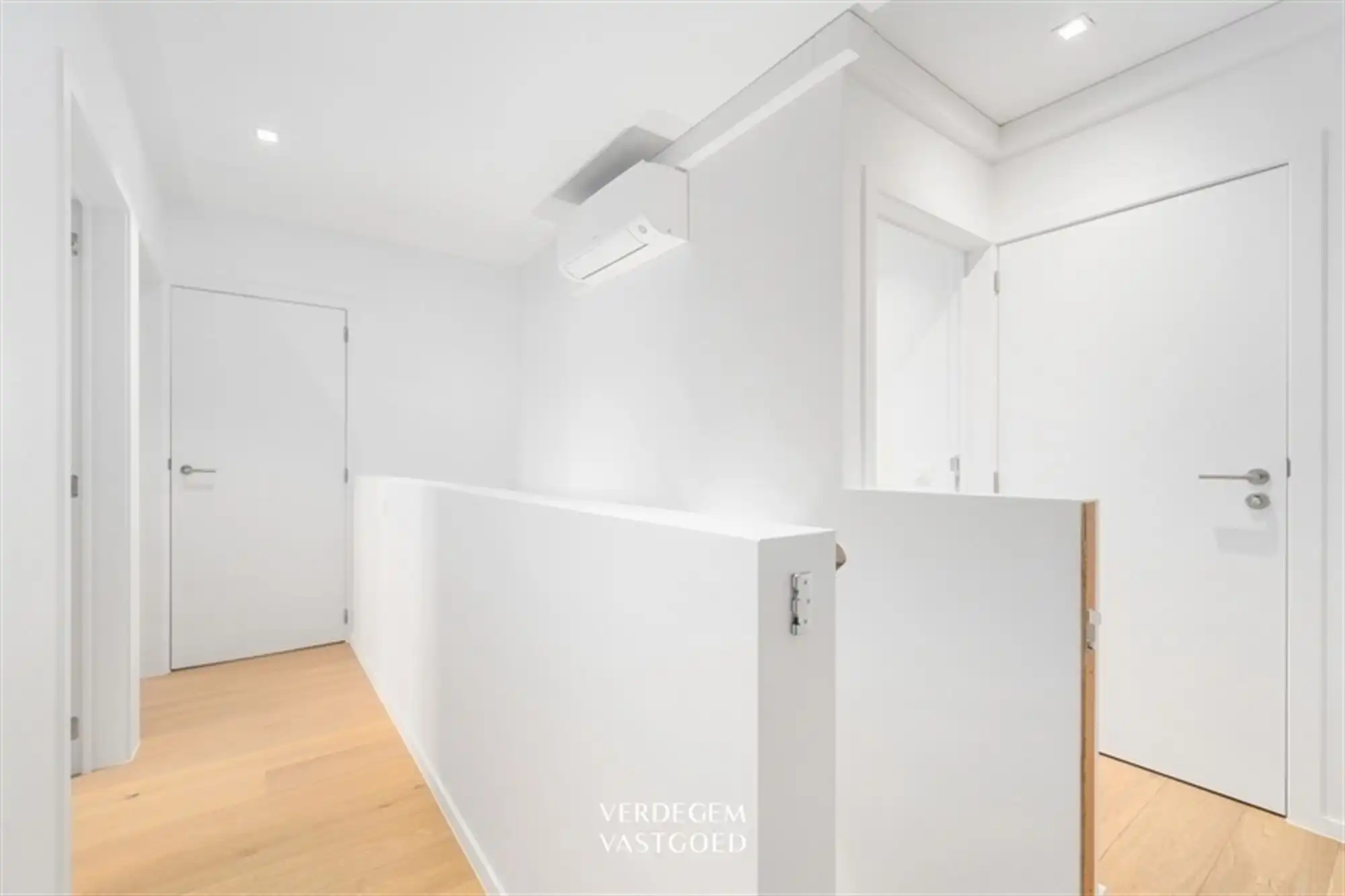 Knappe gezinswoning met 3 slaapkamers, tuin en inpandige garage op een topligging foto 15