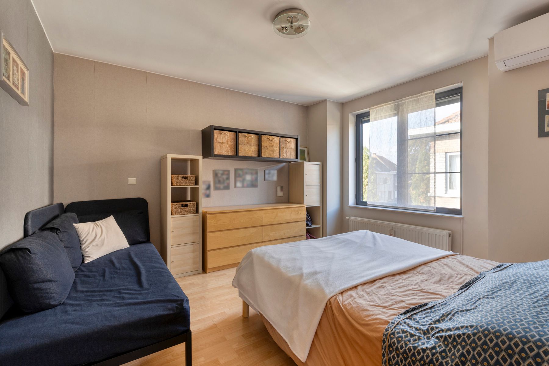 Ruime woning met 4 slaapkamers, garage en tuin foto 14