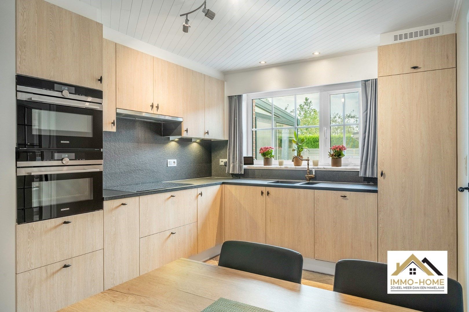 Mooie woning in Hoeve-stijl te Kalken foto 6