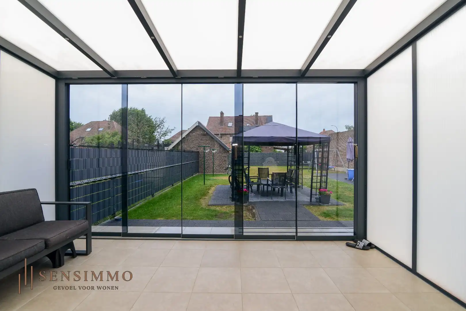 Gerenoveerde halfopen woning met 3 slaapkamers in Genk foto 8