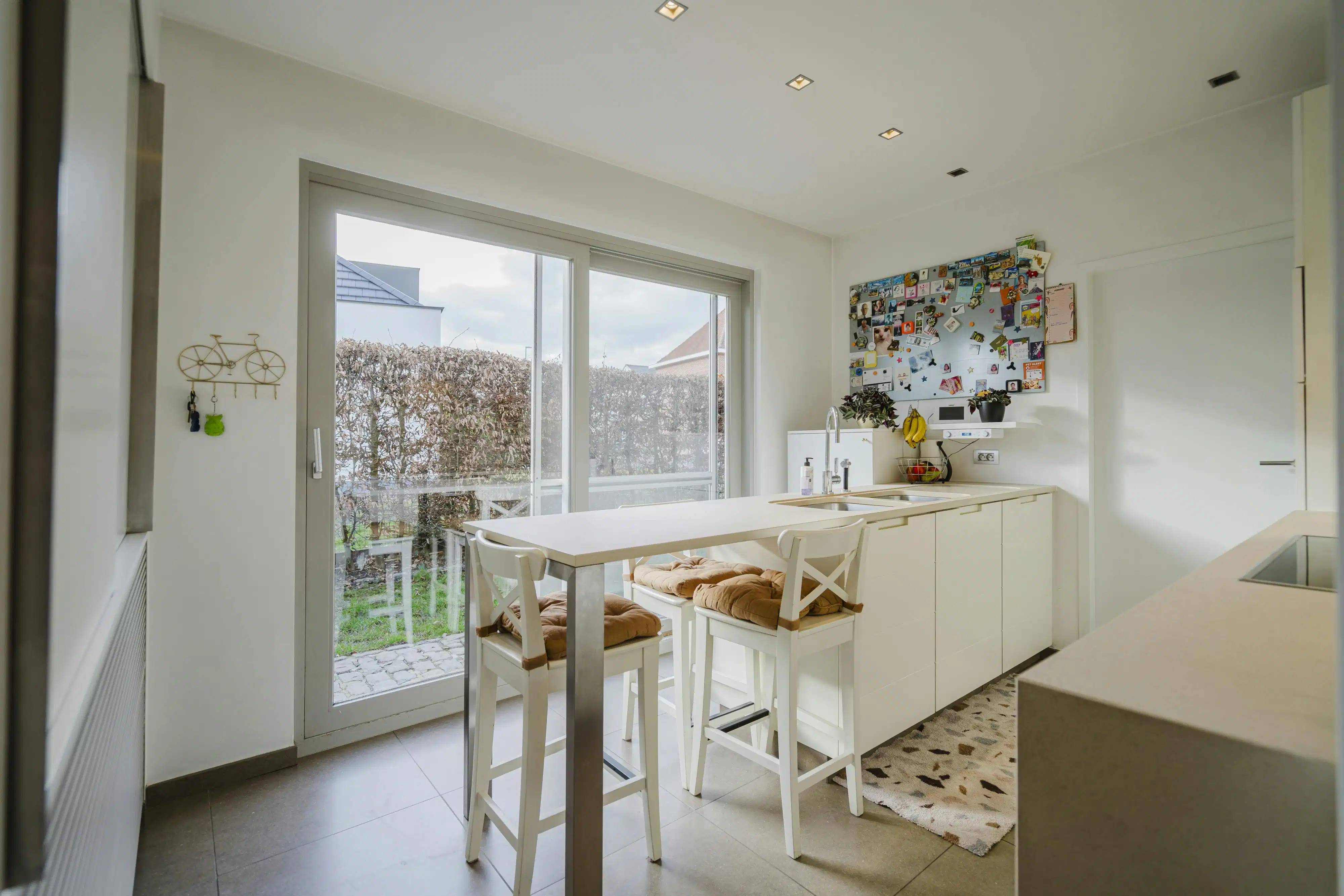 Instapklare halfopen bebouwing met 4 slk op 661m² in Wevelgem! foto 6