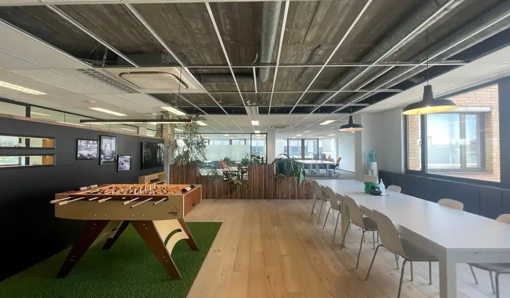 Kantoorruimte te huur in Regent Building in Berchem foto 9