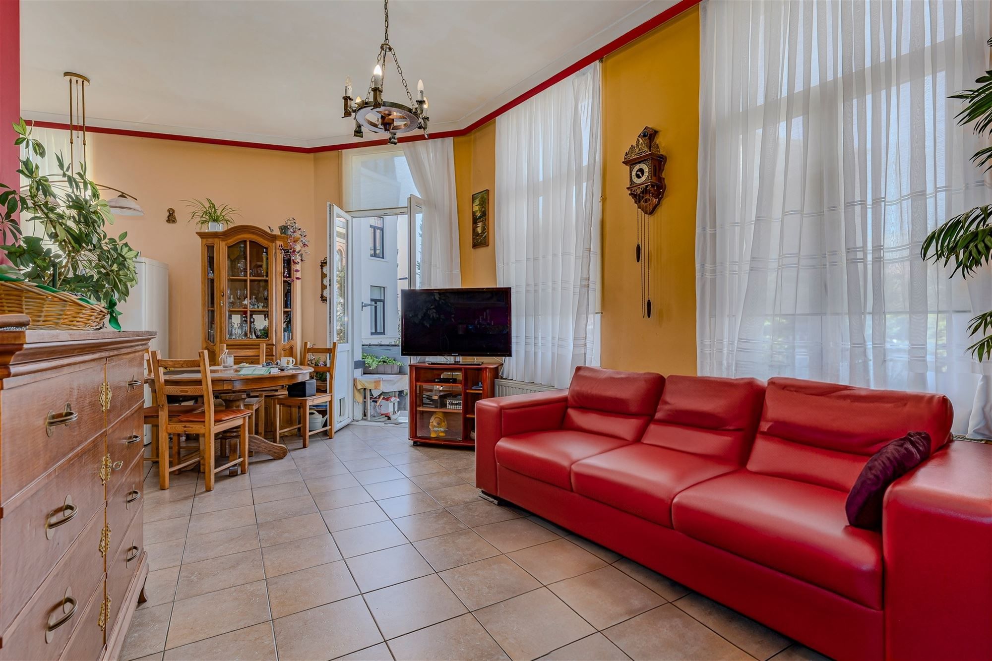 Woning ingedeeld in 4 verhuurde units op topligging aan Park Spoor Noord foto 9