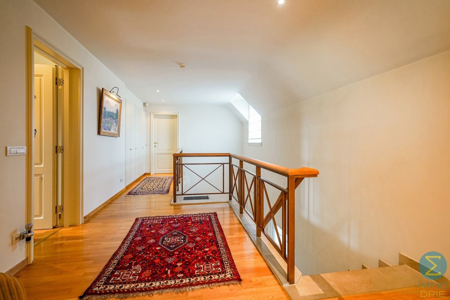 Exclusieve villa met bijgebouwen op 6.660m² grond foto 19