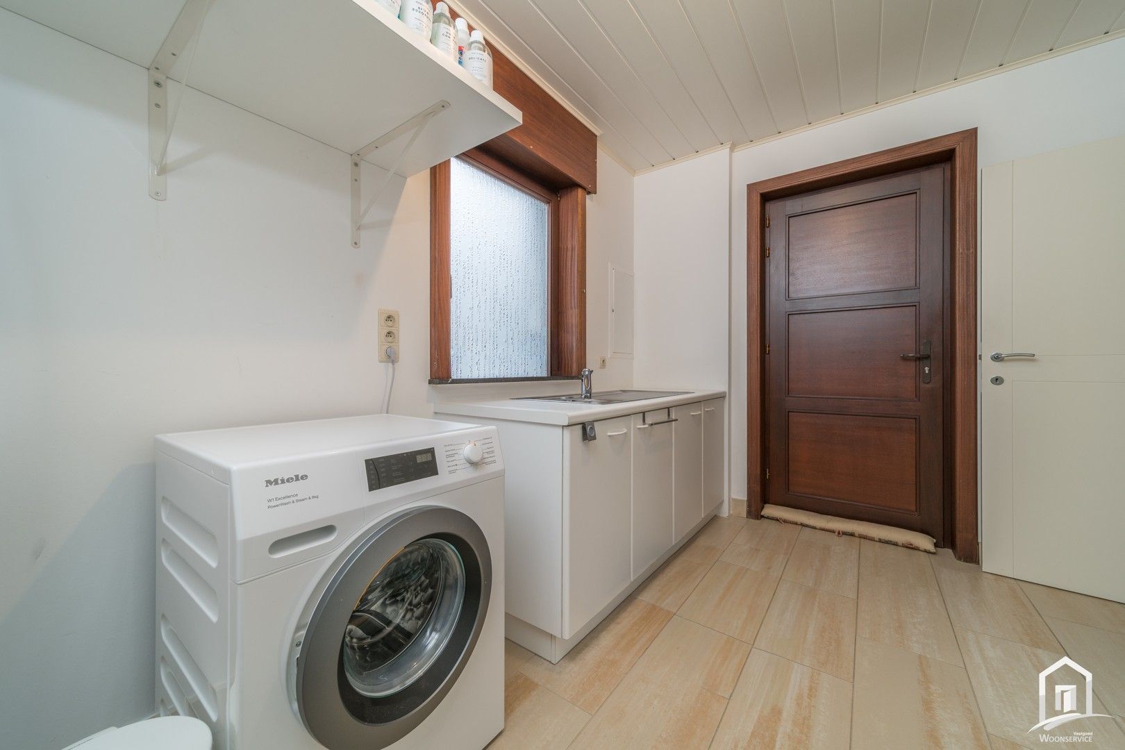 Zeer degelijke, ruime en gezellige viergevelwoning foto 14