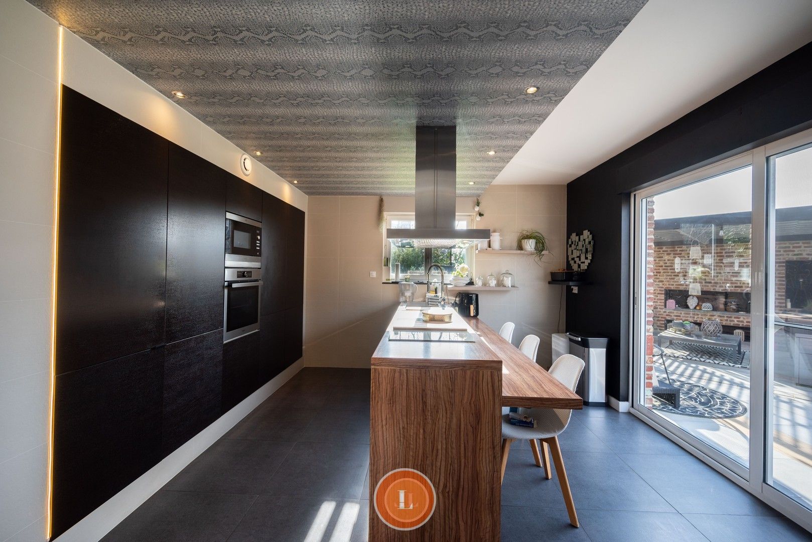 Instapklare villa met 4 slaapkamers op perceel van 1053m². foto 11