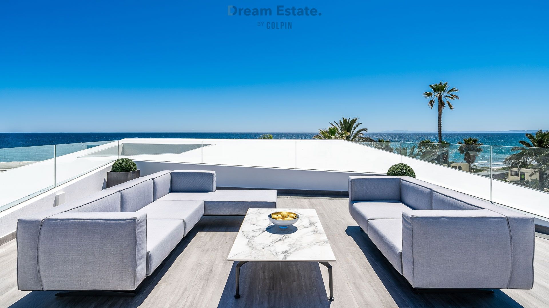 Hypermoderne frontline villa in Los Monteros foto 61