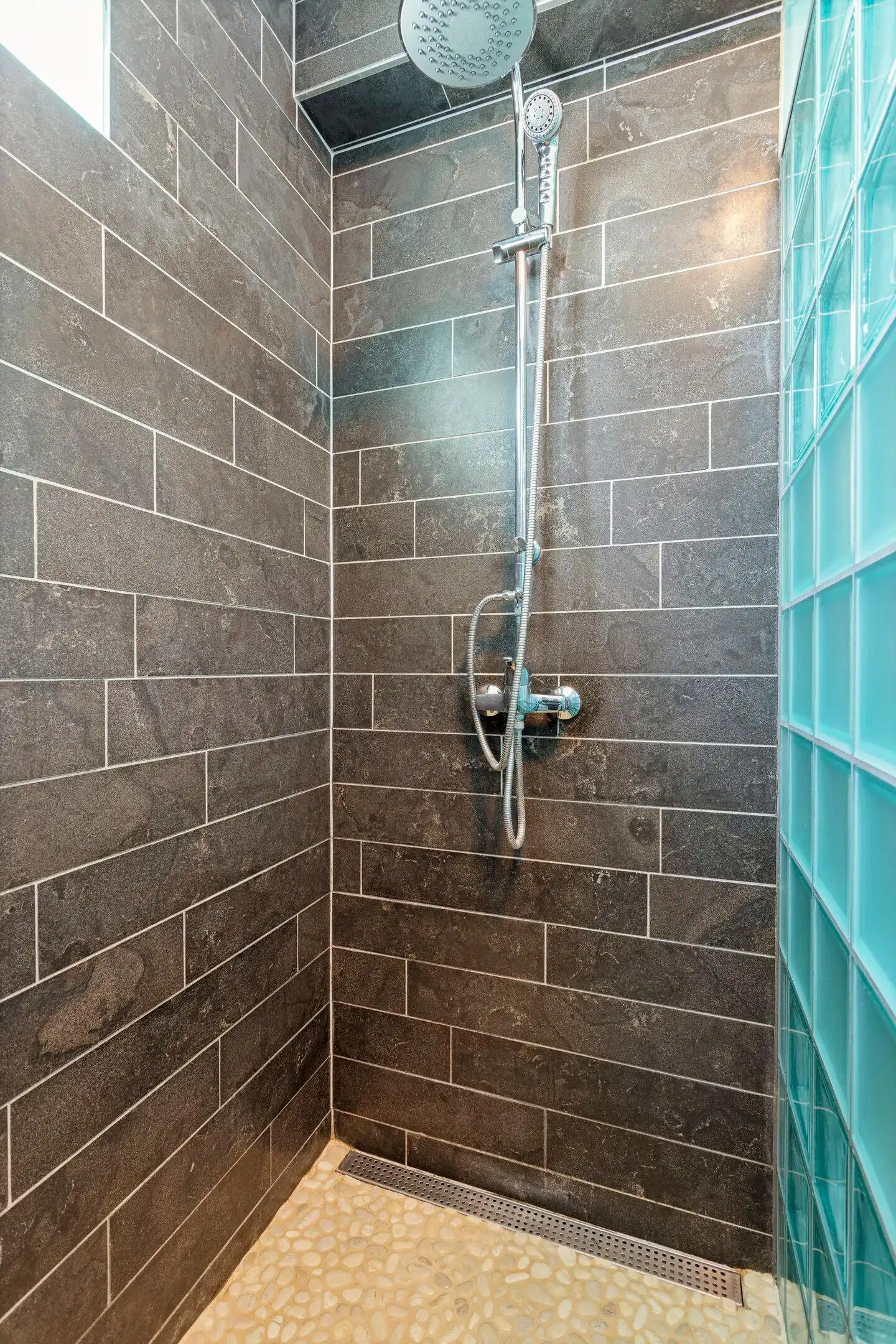 Een exclusieve en unieke penthouse pal in het centrum van Roeselare  foto 12