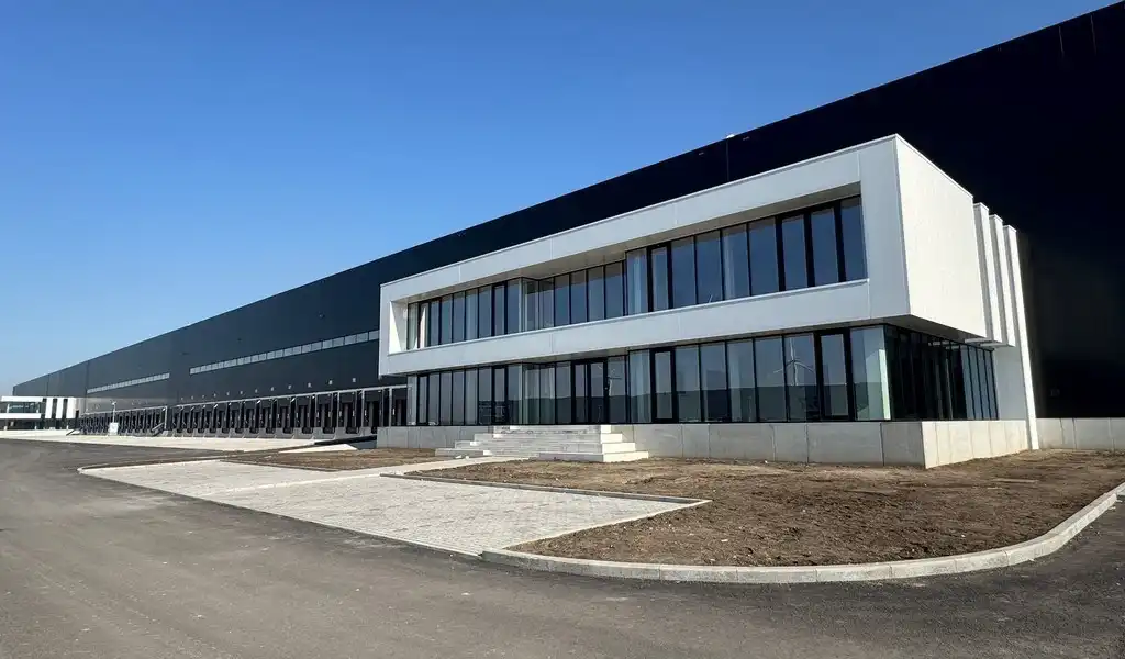 Nieuwbouw logistiek magazijn te huur aan Kluizendok in Haven van Gent foto {{pictureIndex}}