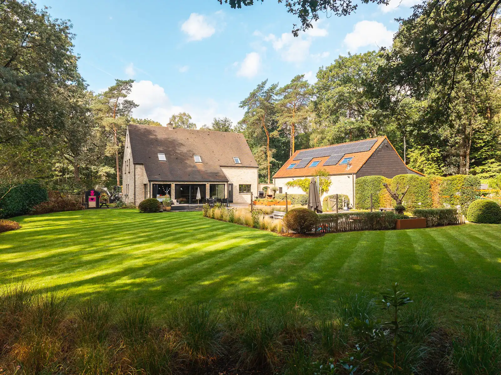 Royale villa met zwemvijver en polyvalent bijgebouw foto 29