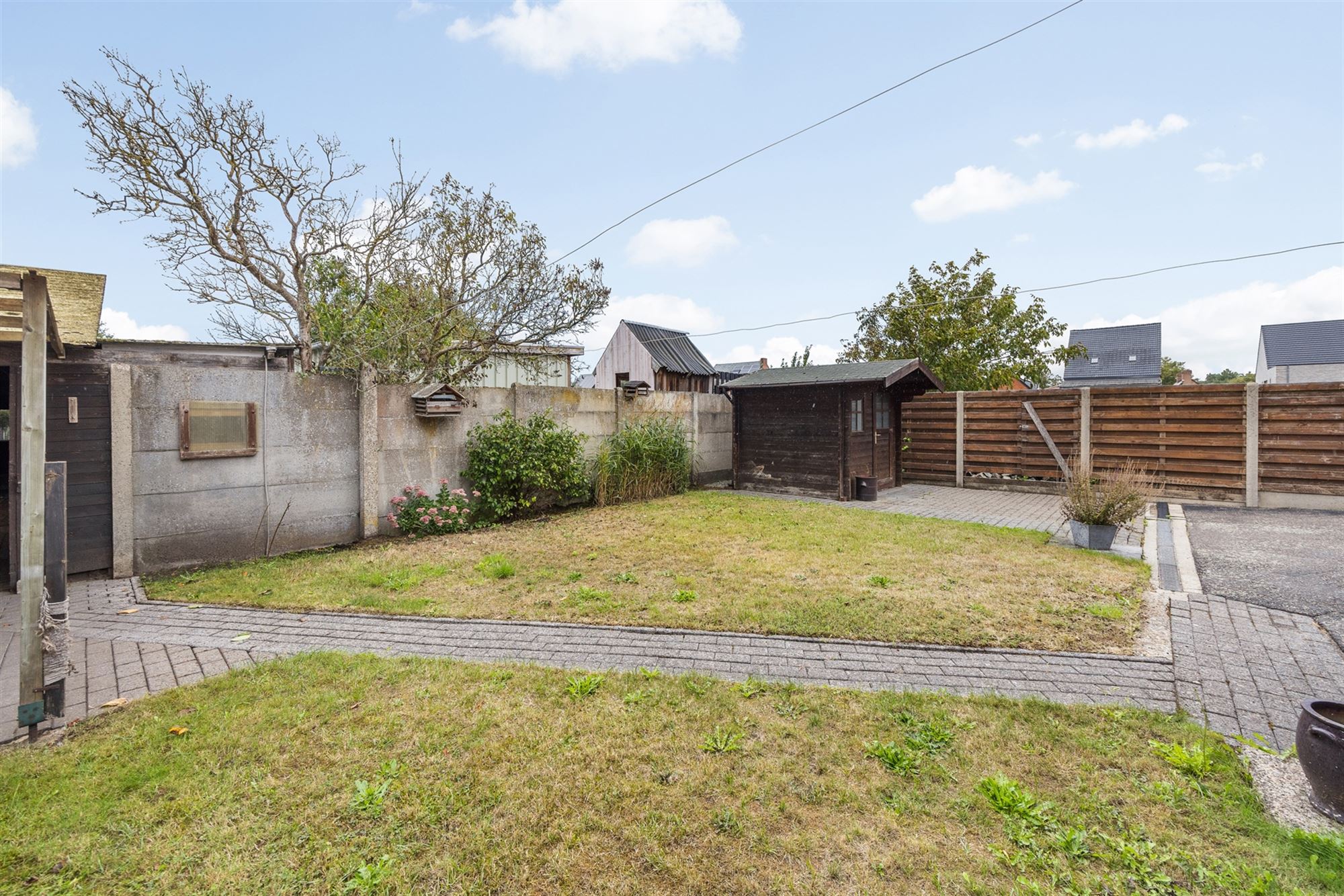 PERFECT ONDERHOUDEN GELIJKVLOERSE WONING OP IDEALE LIGGING foto 22