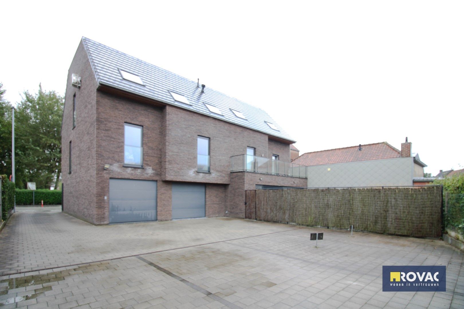 Energiezuinig appartement met aanpalende garage en aangelegde tuin! foto 19