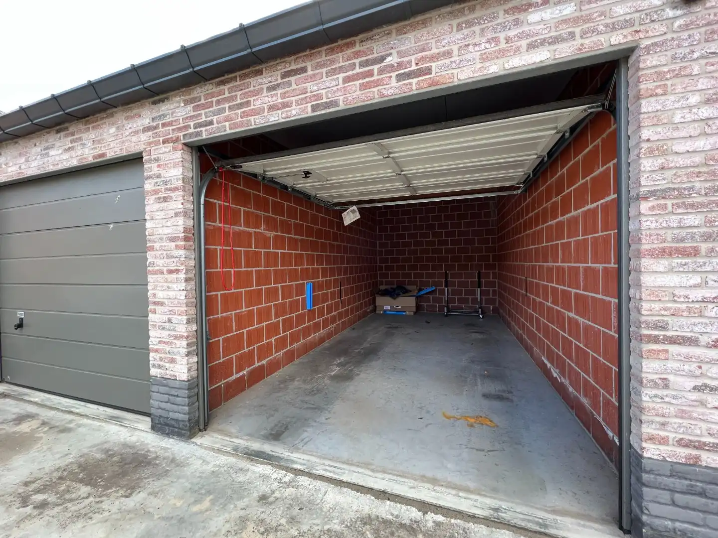 Recent 1-slaapkamer appartement met garage te Merendreedorp foto 13