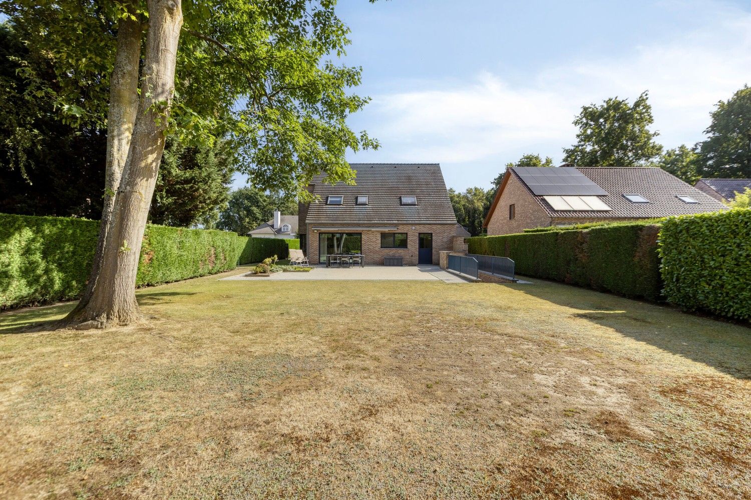 Instapklare woning in een bosrijke, rustige buurt te Maasmechelen! foto 41