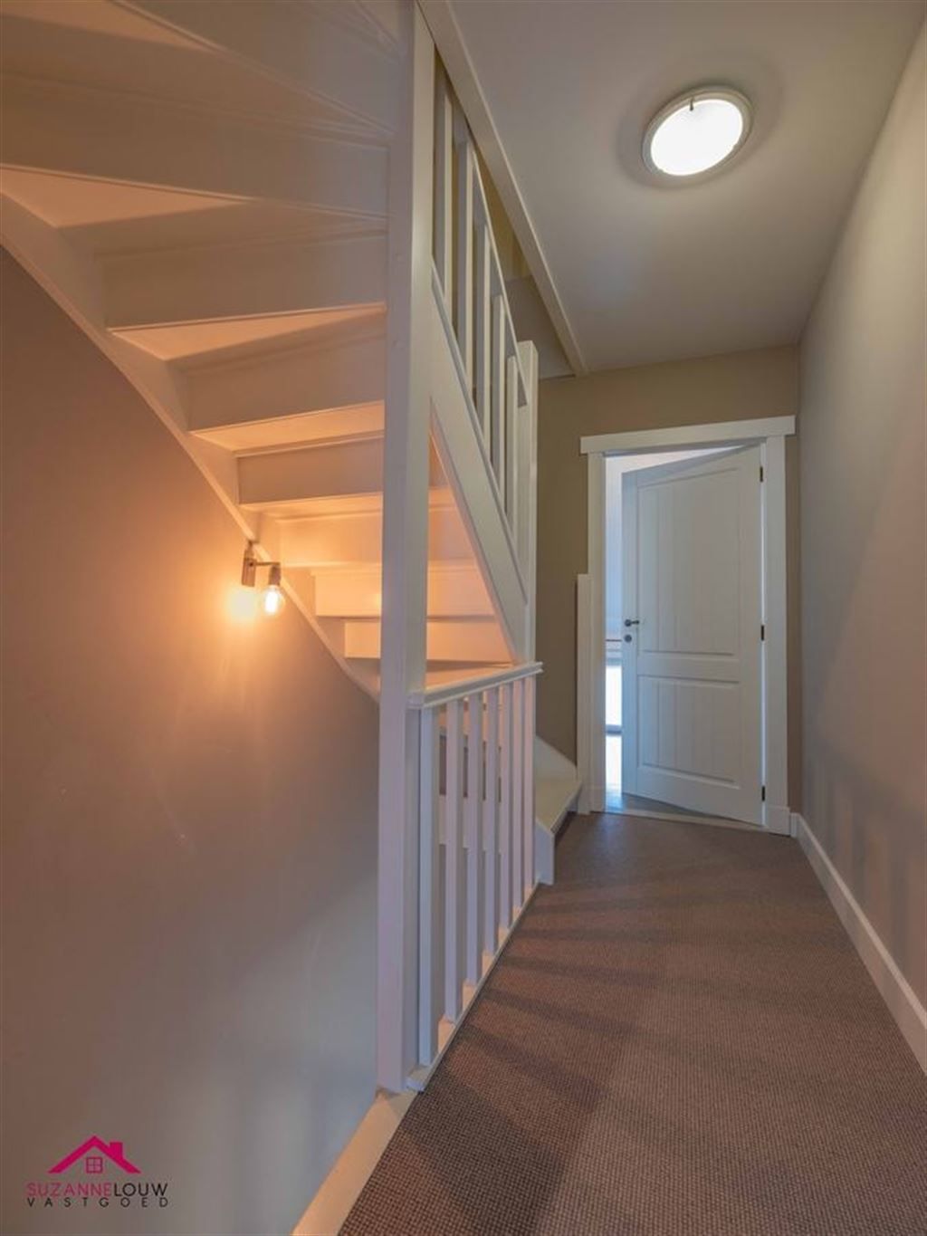 Instapklare ééngezinswoning in gesloten bebouwing foto 18