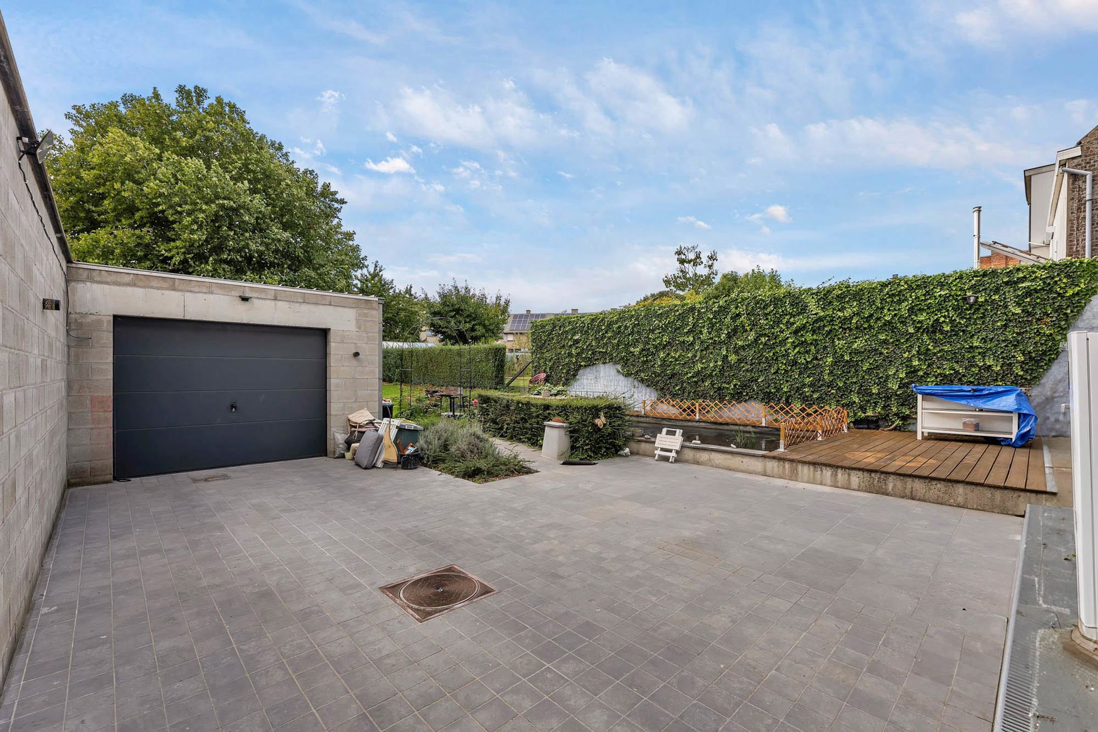 Instapklare woning met garage en tuin nabij station foto 21
