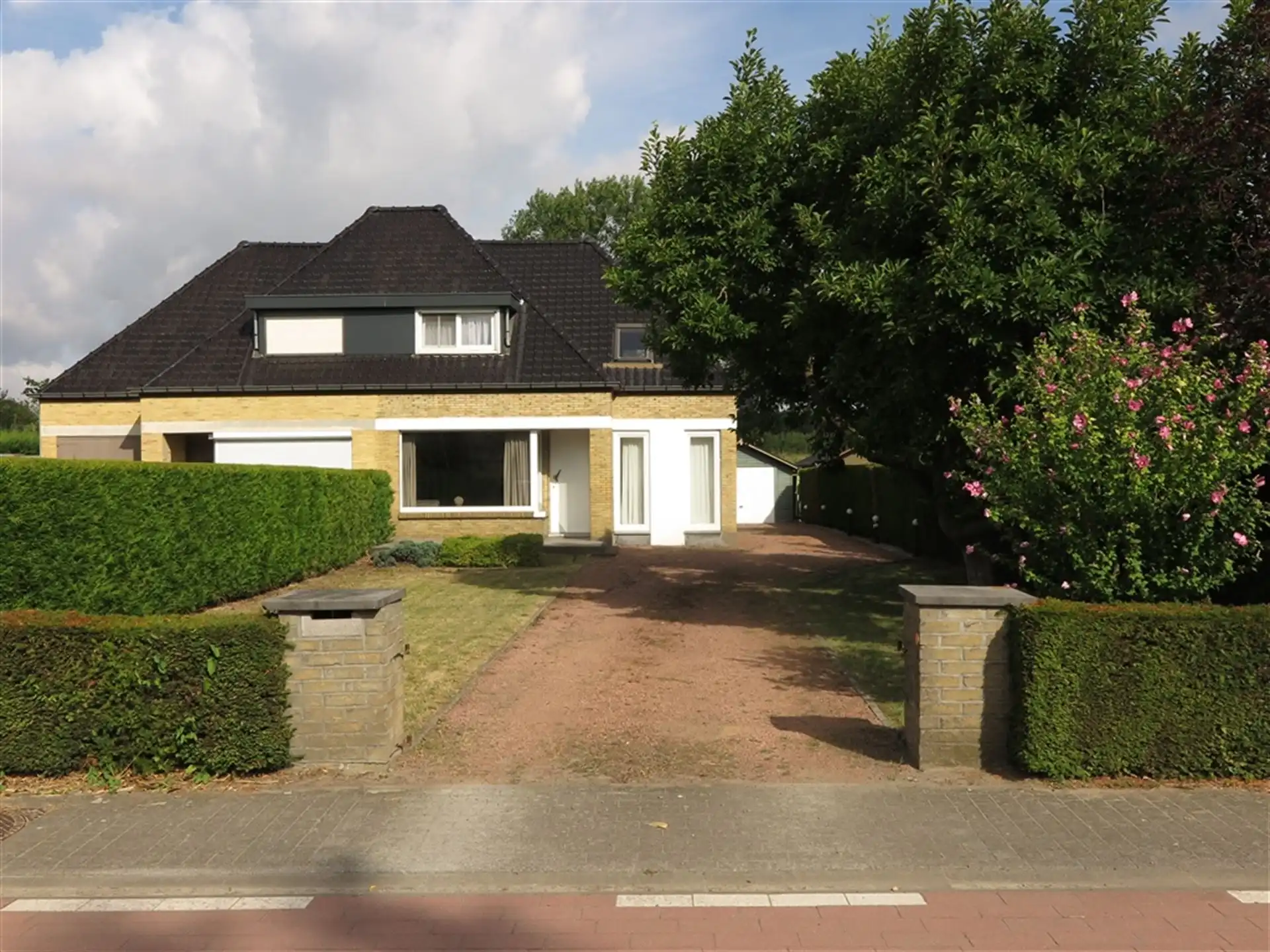 Huis foto {{pictureIndex}}