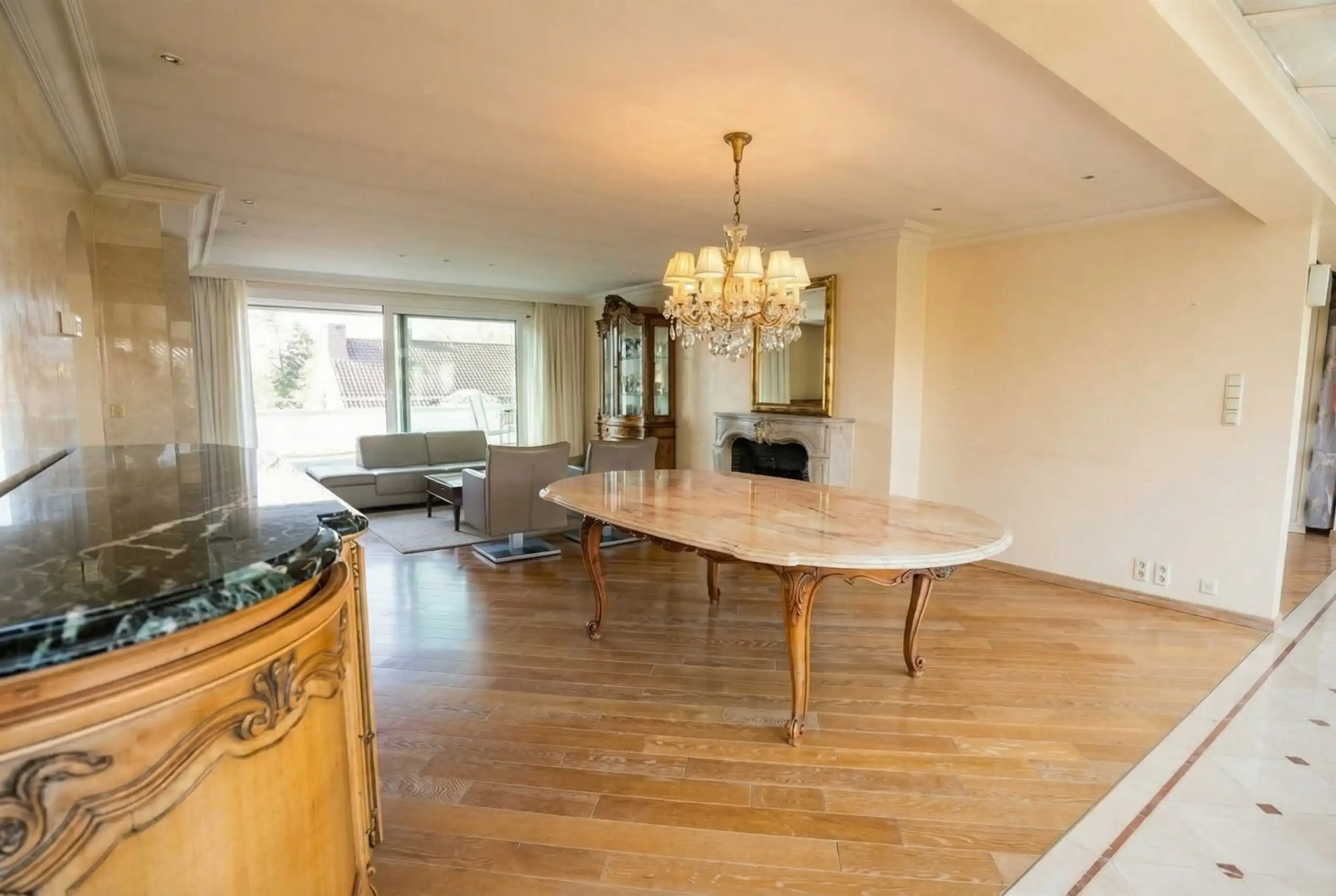 Elegant dakappartement met groot terras en garage! foto 5