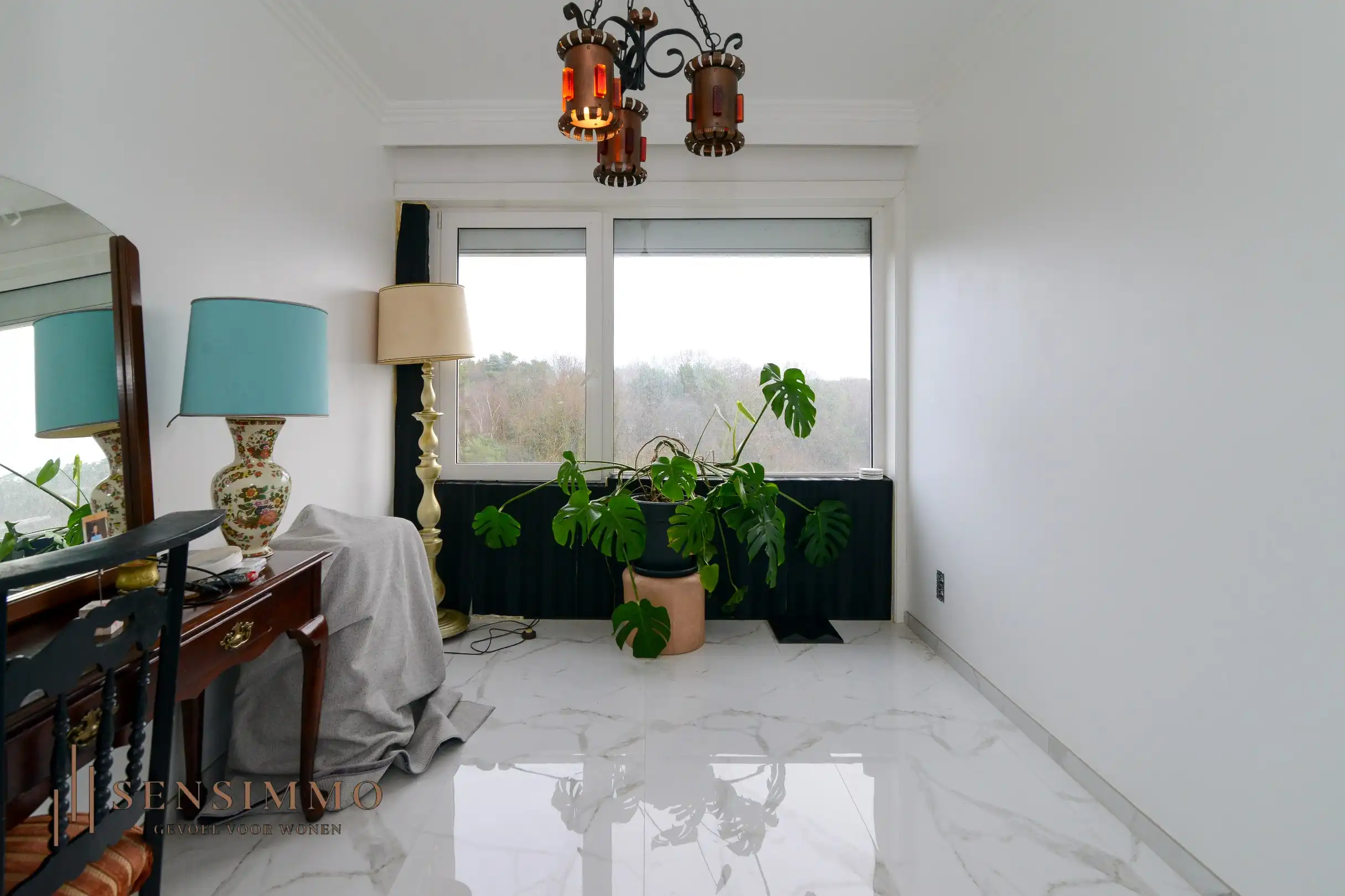 Lichtrijk en ruim 4 slaapkamer appartement met parking vlakbij Genk centrum! foto 11