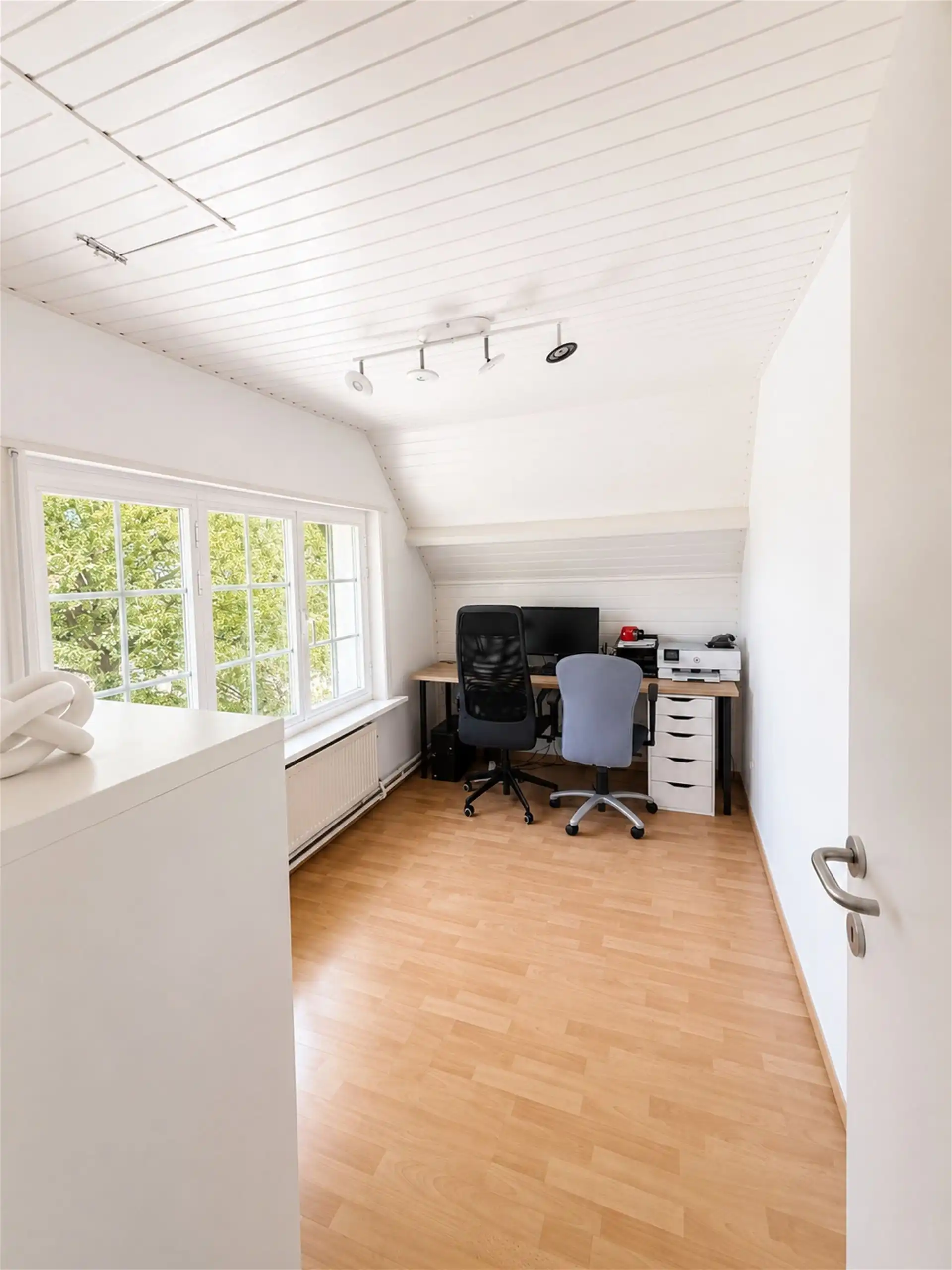 GERENOVEERDE HOB MET PRACTHGIE TUIN IN SKW foto 12