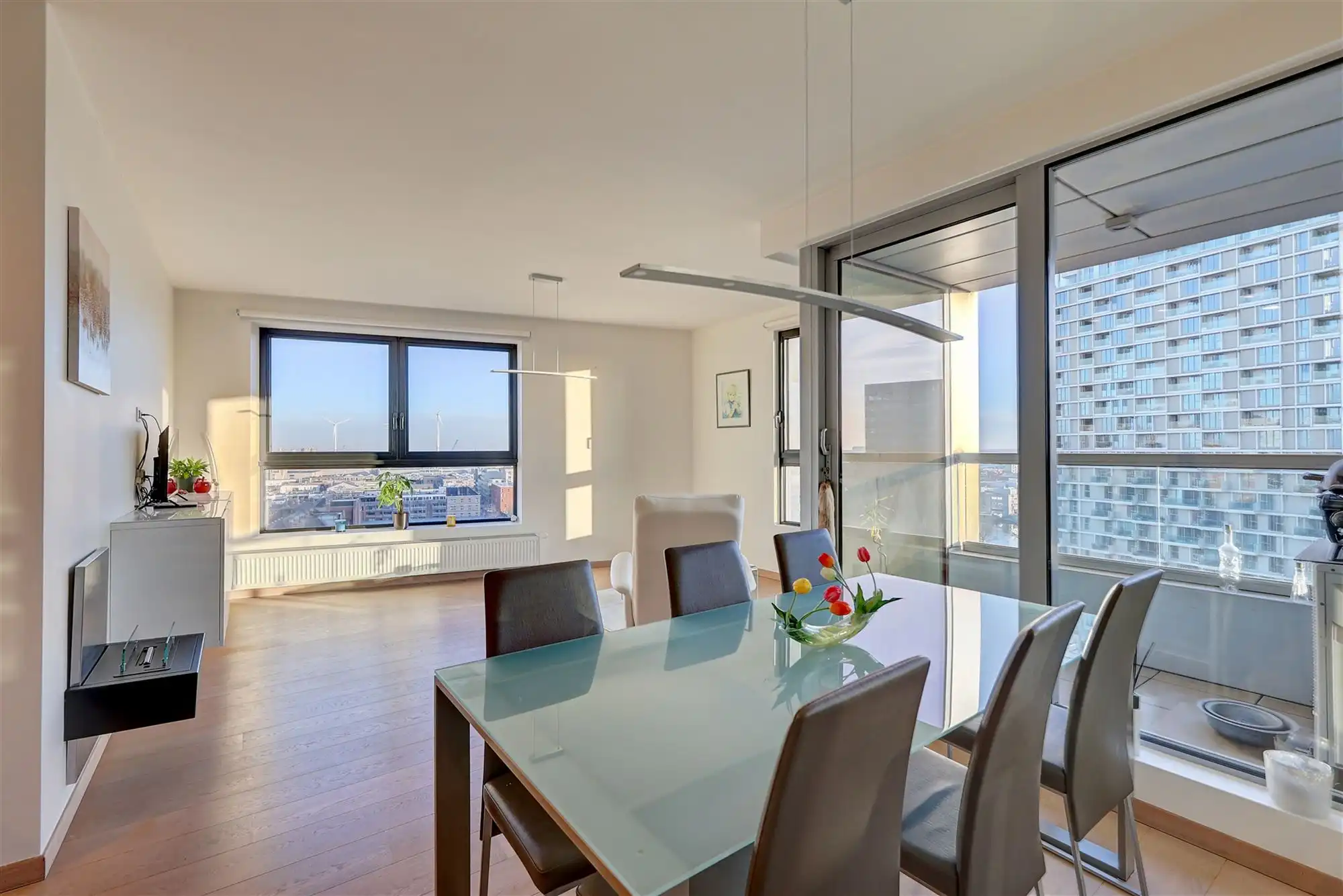 Instapklaar appartement met 2 slpks met terras in centrum Antwerpen foto 5