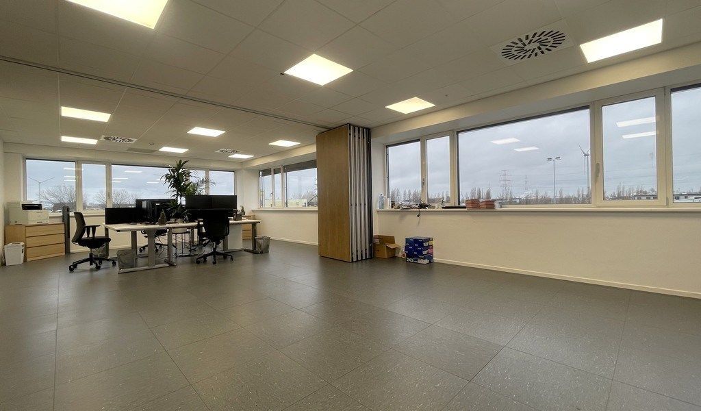 Instapklare kantoren te huur vlakbij de haven van Antwerpen foto 3