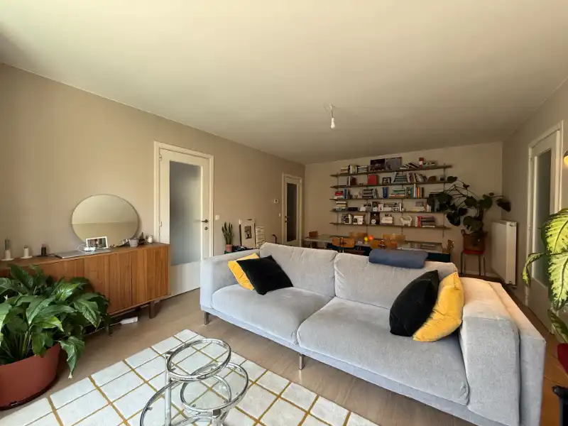 Lichtrijk 2-slaapkamerappartement tussen Dampoort en St-Jacobs foto 2