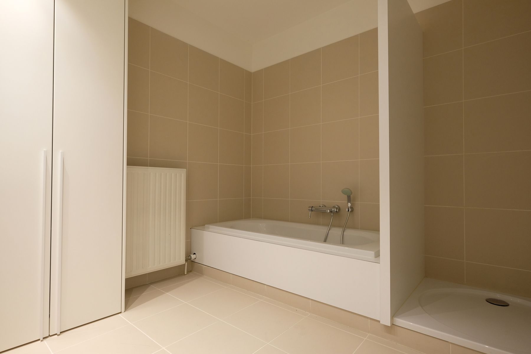 Luxueus, recent appartement foto 12