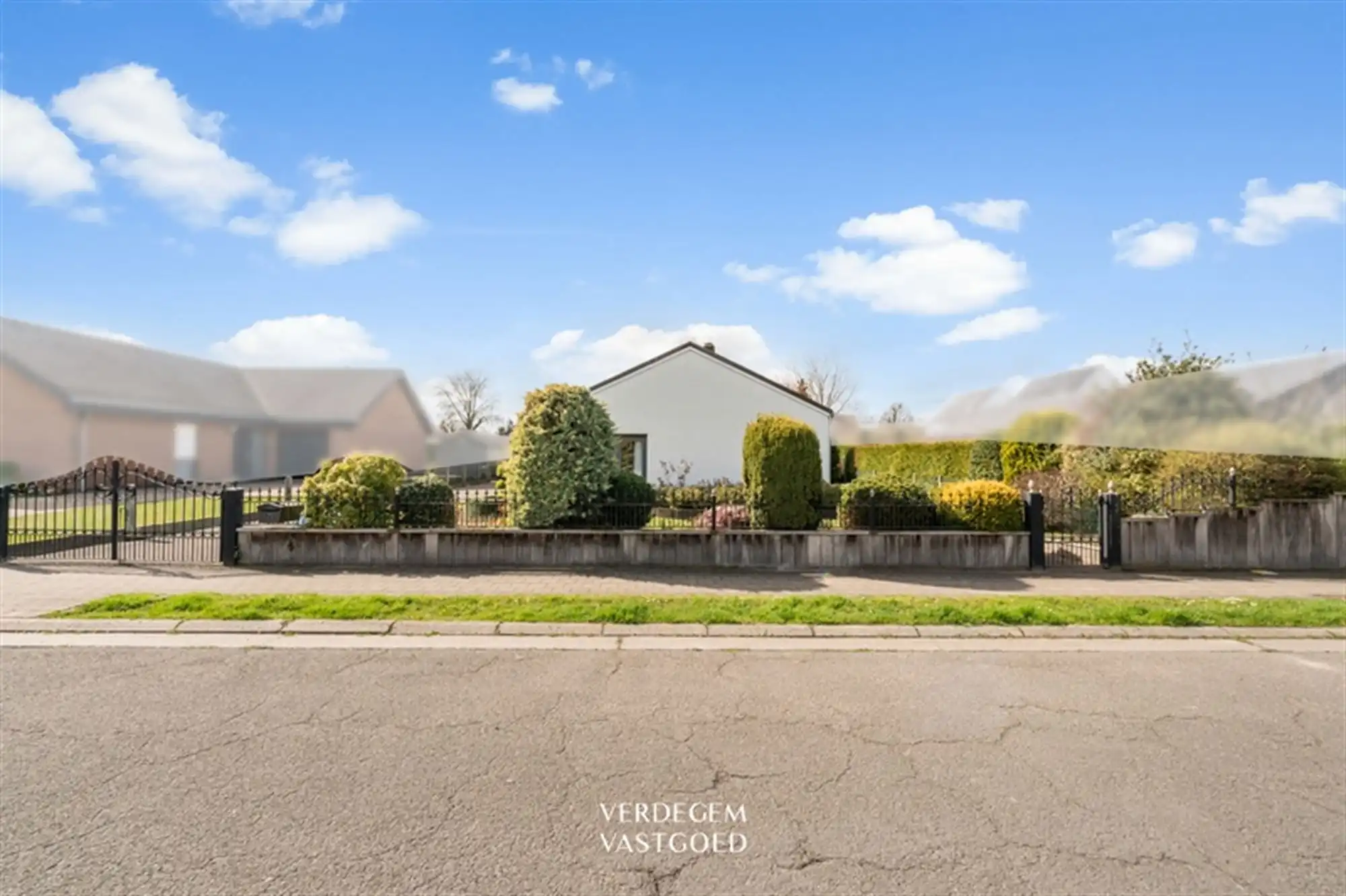Fijne bungalow met 3 slaapkamers, zonnige tuin en dubbele garage foto 5