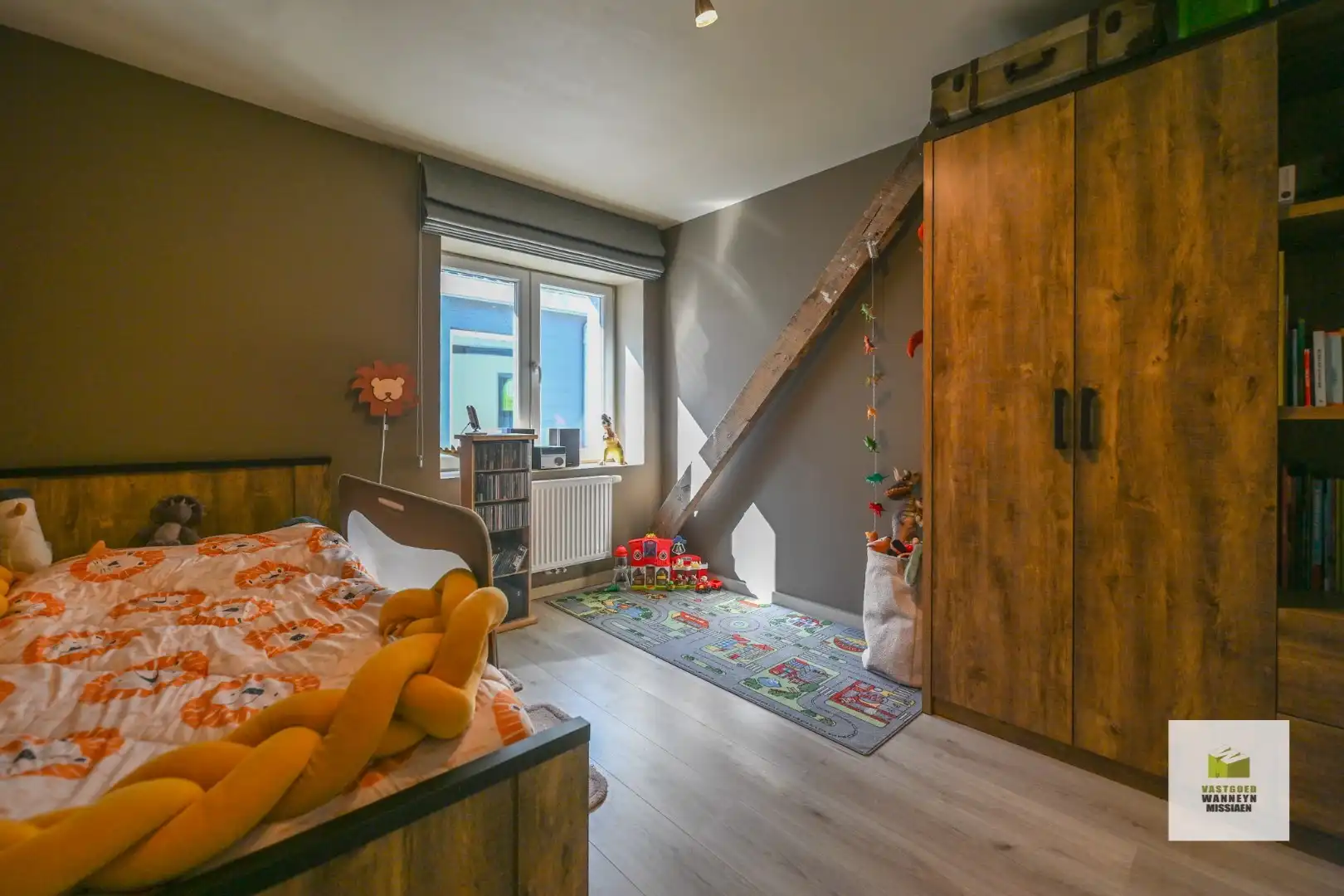 Instapklare woning met 3 slaapkamers en ruime berging/garage in centrum Wingene  foto 14