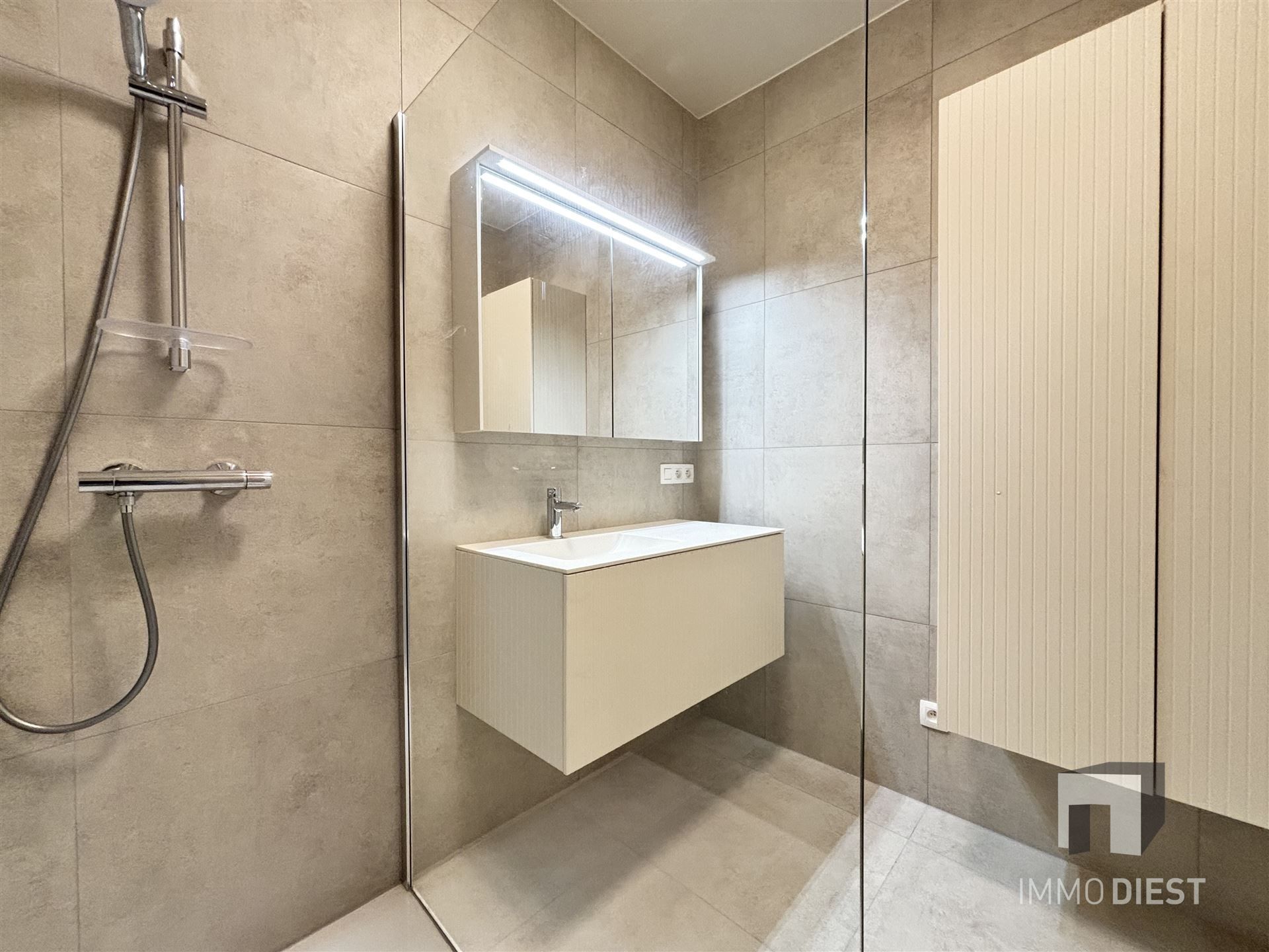 Lichtrijk appartement op fietsafstand van het centrum van Tessenderlo foto 17